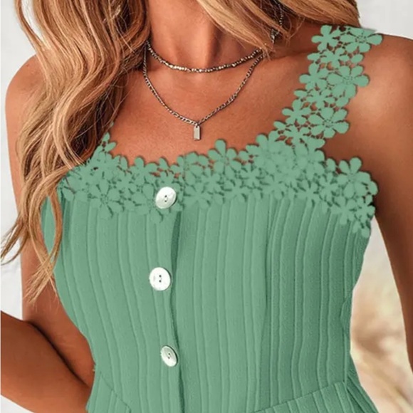 ChicMe Green 2-Pce Short Set Size XL. - Picture 2 of 4